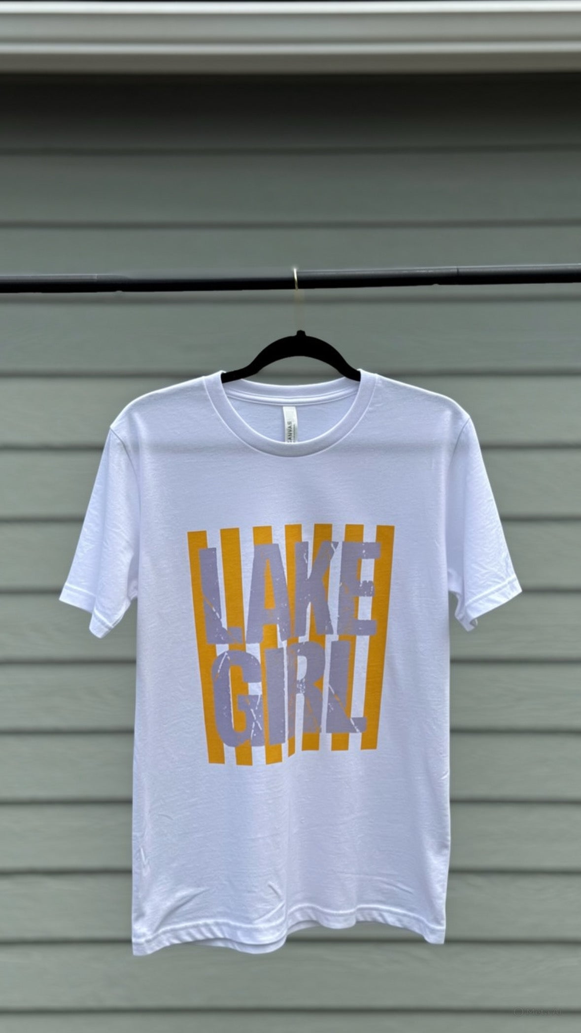 Lake Girl - Graphic Tee