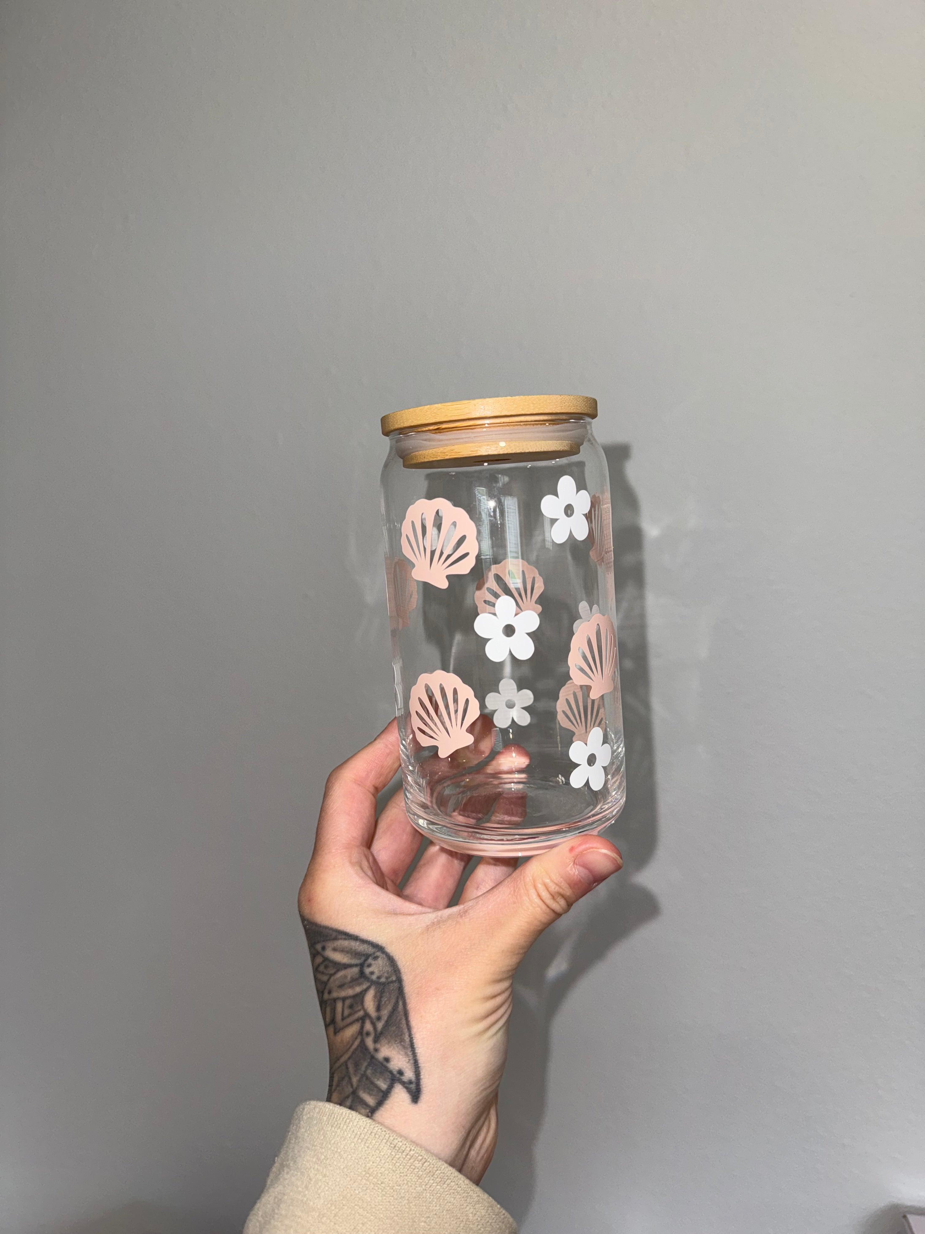 Shells & Flowers - Glass Tumbler