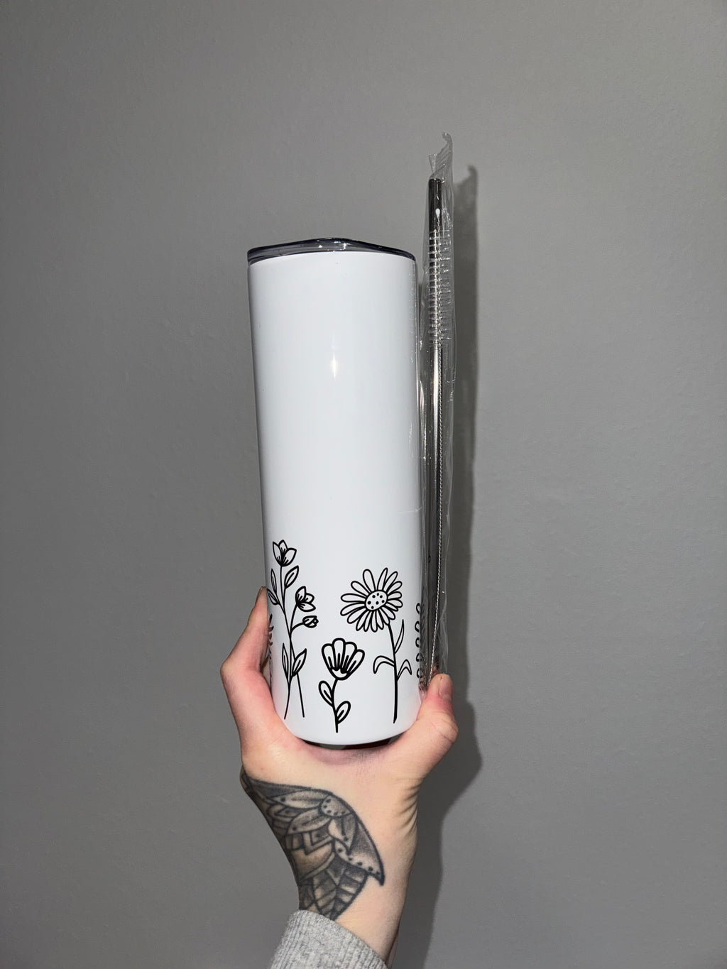 B&W Wildflowers - Insulated Tumbler