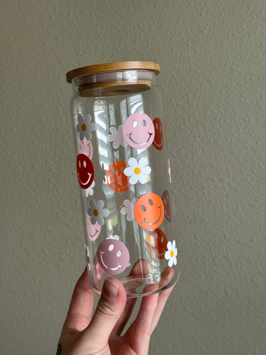 Smileys & Flowers - Glass Tumbler